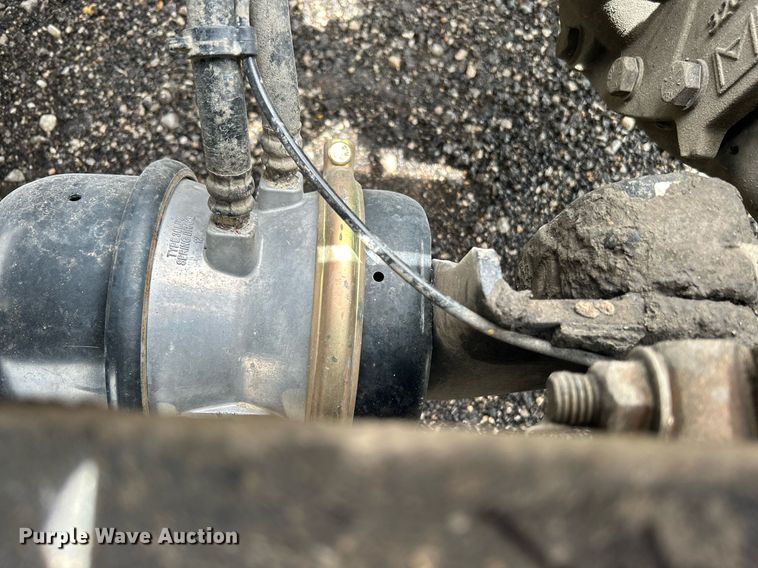 image for item KW9144 2015 Caterpillar CT660  semi truck