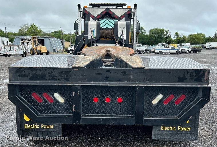 image for item KW9146 2015 Caterpillar CT660L  winch truck