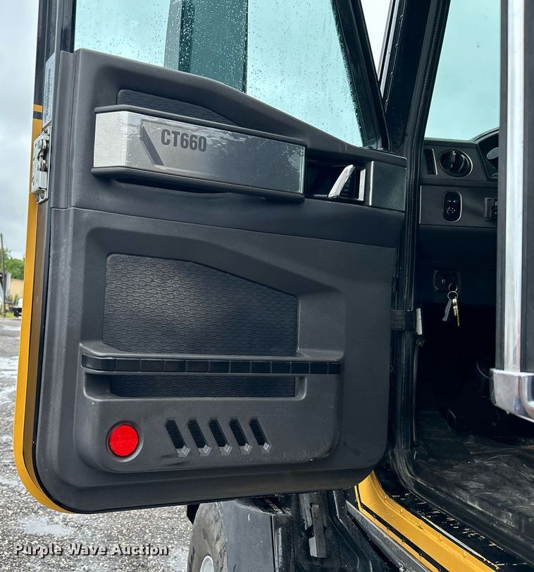 image for item KW9146 2015 Caterpillar CT660L  winch truck