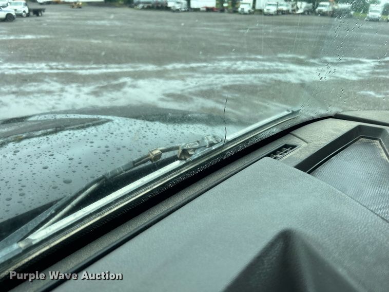 image for item KW9146 2015 Caterpillar CT660L  winch truck