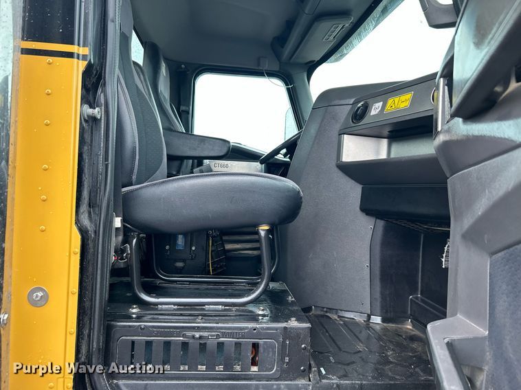 image for item KW9146 2015 Caterpillar CT660L  winch truck