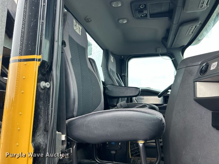 image for item KW9146 2015 Caterpillar CT660L  winch truck