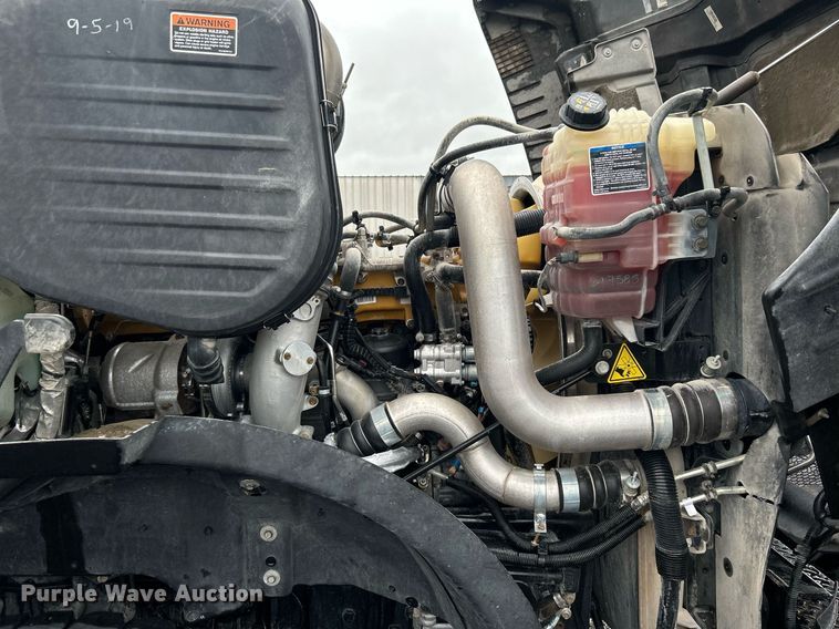 image for item KW9146 2015 Caterpillar CT660L  winch truck