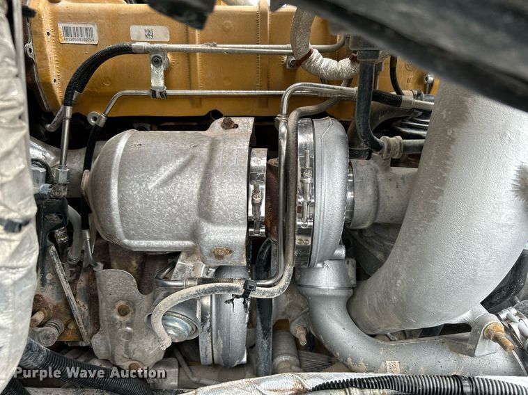 image for item KW9146 2015 Caterpillar CT660L  winch truck