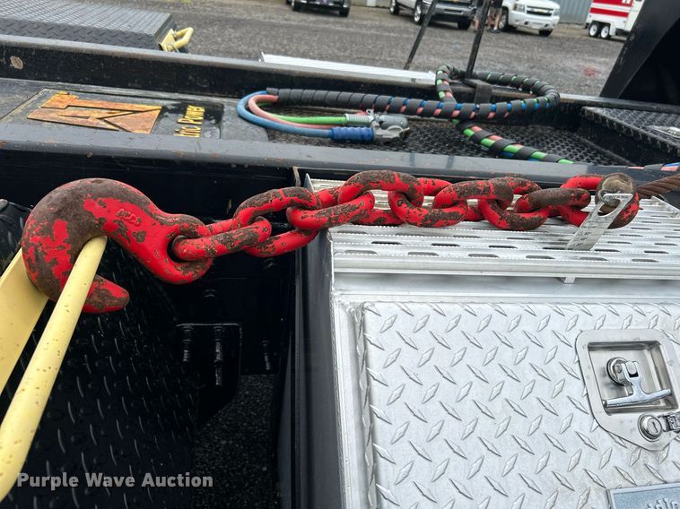 image for item KW9146 2015 Caterpillar CT660L  winch truck