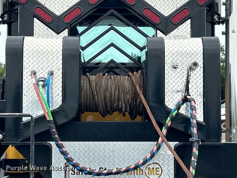 image for item KW9146 2015 Caterpillar CT660L  winch truck