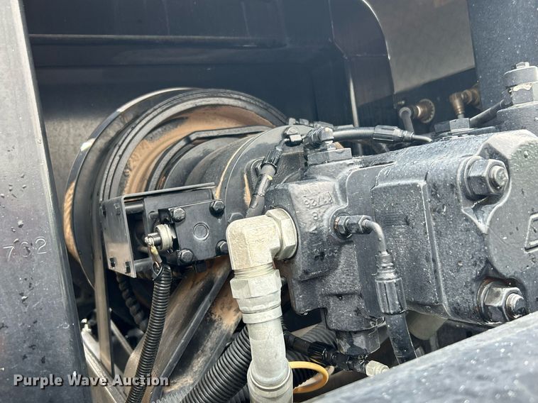 image for item KW9146 2015 Caterpillar CT660L  winch truck