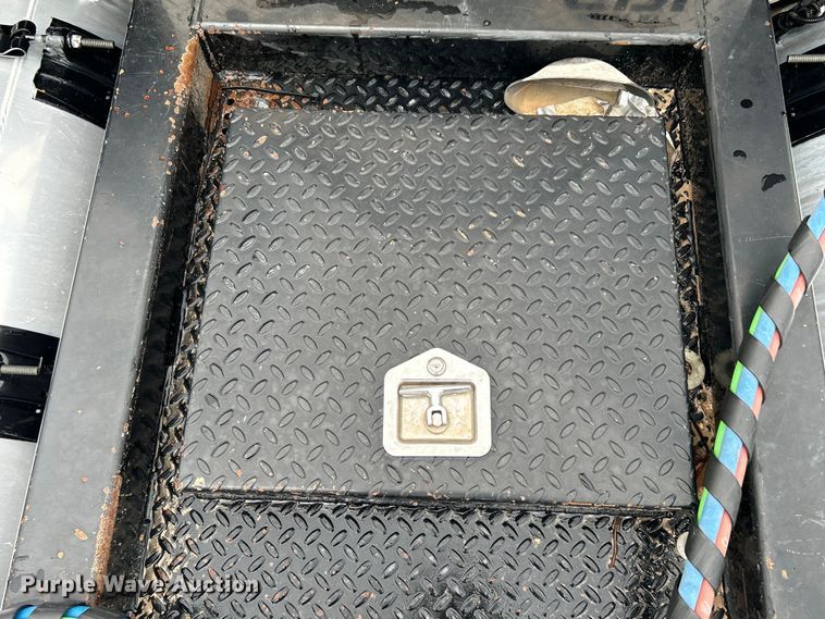 image for item KW9146 2015 Caterpillar CT660L  winch truck