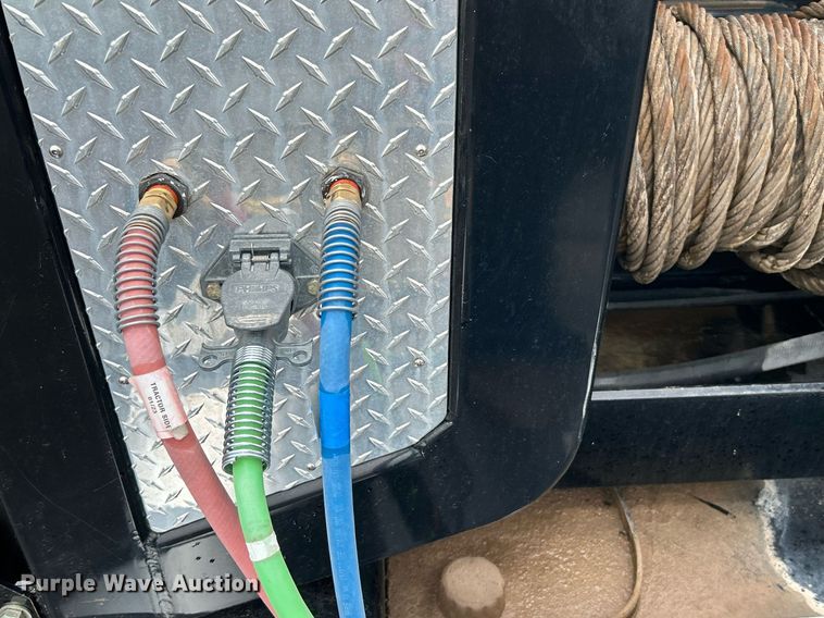 image for item KW9146 2015 Caterpillar CT660L  winch truck