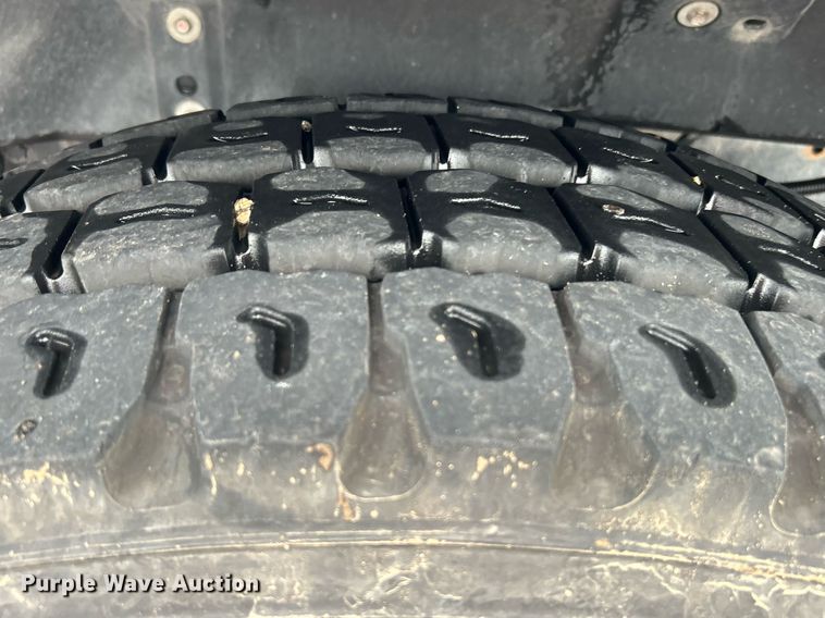 image for item KW9146 2015 Caterpillar CT660L  winch truck