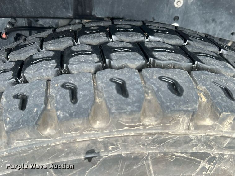 image for item KW9146 2015 Caterpillar CT660L  winch truck