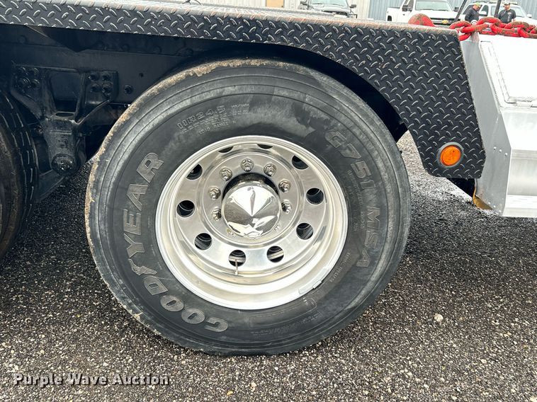 image for item KW9146 2015 Caterpillar CT660L  winch truck