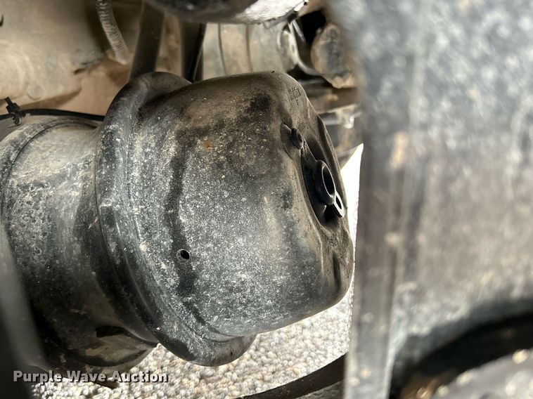 image for item KW9146 2015 Caterpillar CT660L  winch truck