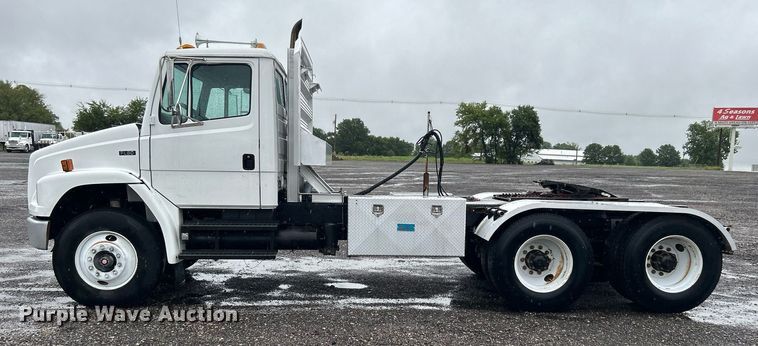 image for item KW9148 1996 Freightliner FL80  semi truck