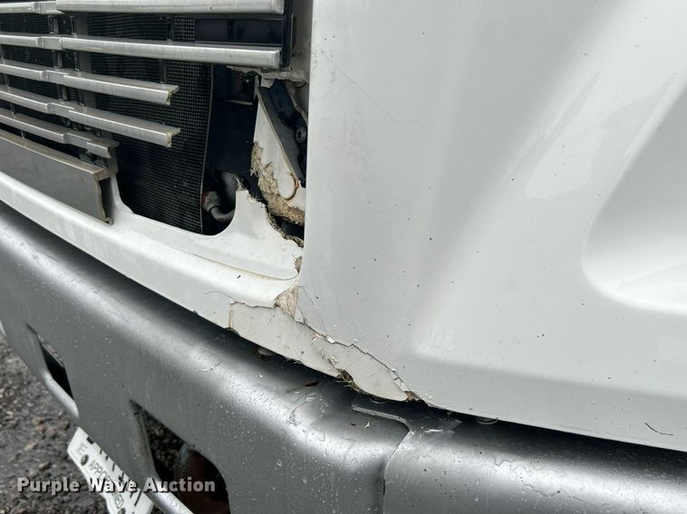 image for item KW9148 1996 Freightliner FL80  semi truck