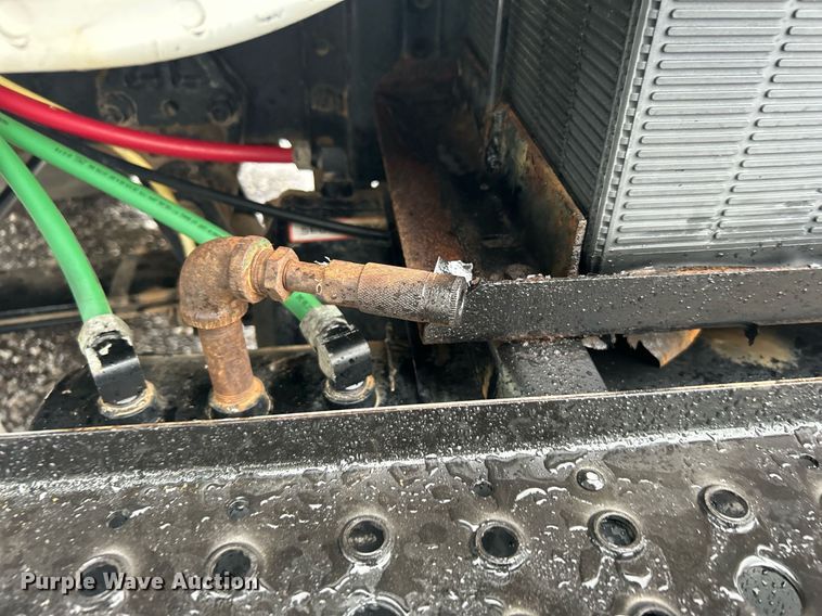 image for item KW9148 1996 Freightliner FL80  semi truck