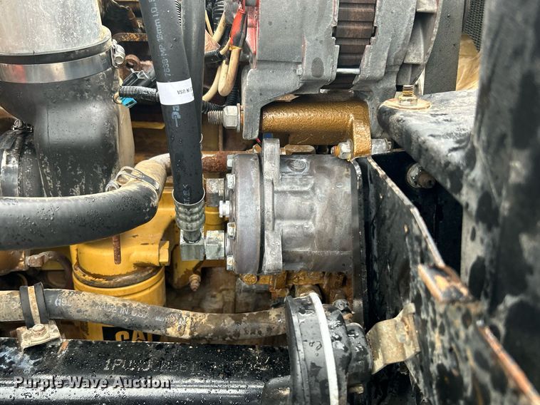 image for item KW9148 1996 Freightliner FL80  semi truck