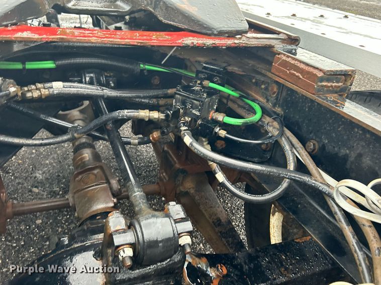 image for item KW9148 1996 Freightliner FL80  semi truck