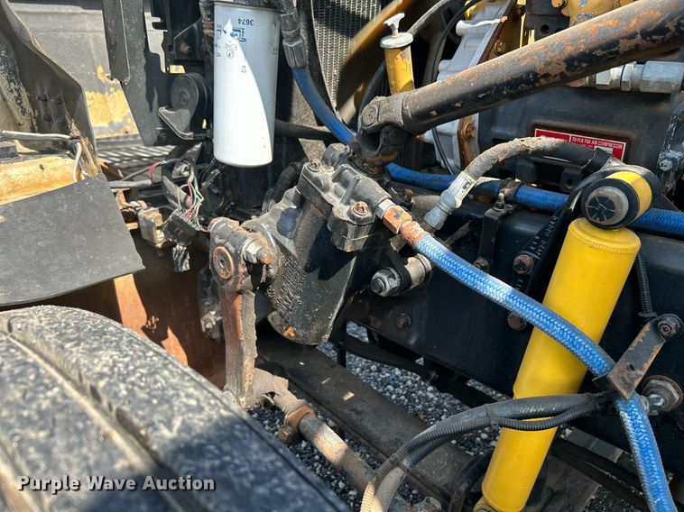 image for item KW9160 2001 Western Star 4900  semi truck