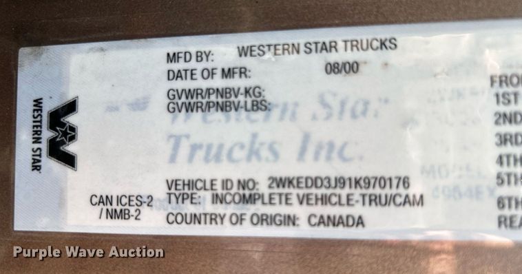 image for item KW9160 2001 Western Star 4900  semi truck