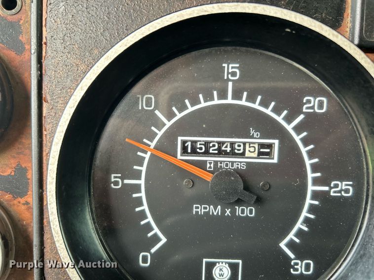 image for item KW9163 2004 Kenworth T800  semi truck