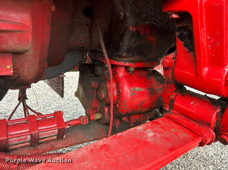 image for item KW9163 2004 Kenworth T800  semi truck