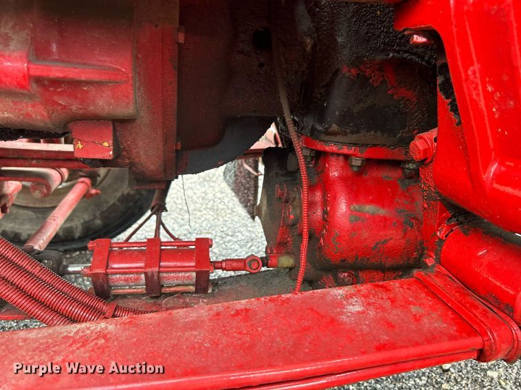 image for item KW9163 2004 Kenworth T800  semi truck