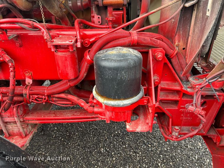 image for item KW9163 2004 Kenworth T800  semi truck