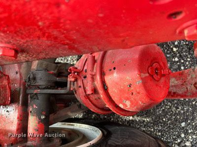 image for item KW9163 2004 Kenworth T800  semi truck