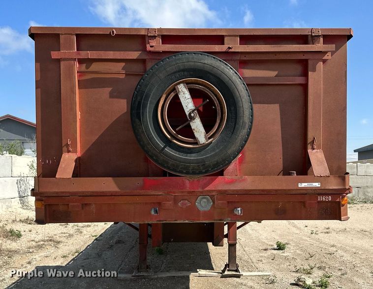 image for item KX9004 1980  drop deck trailer