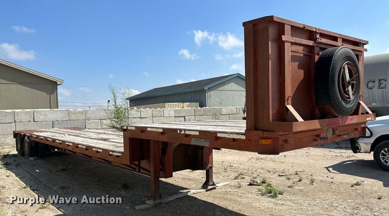 image for item KX9004 1980  drop deck trailer