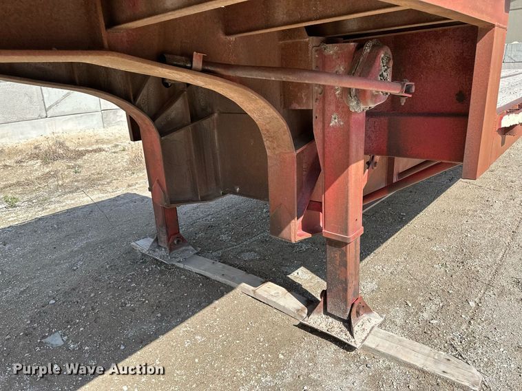 image for item KX9004 1980  drop deck trailer