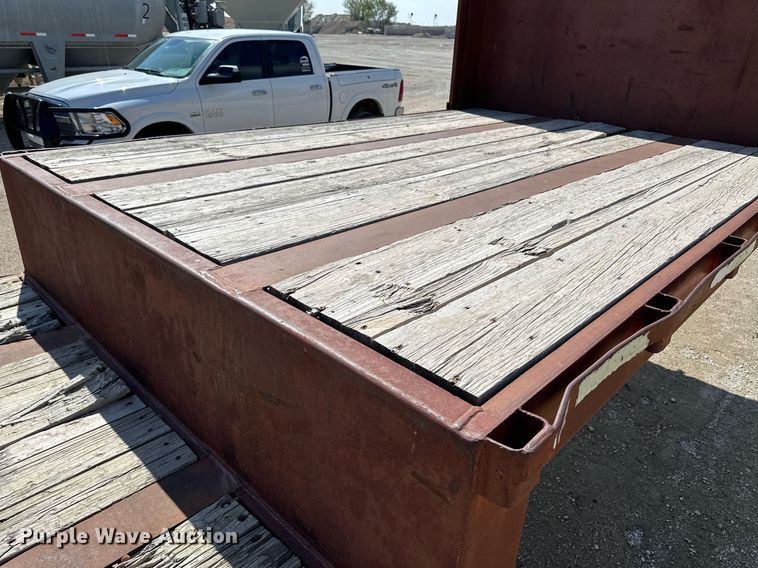 image for item KX9004 1980  drop deck trailer
