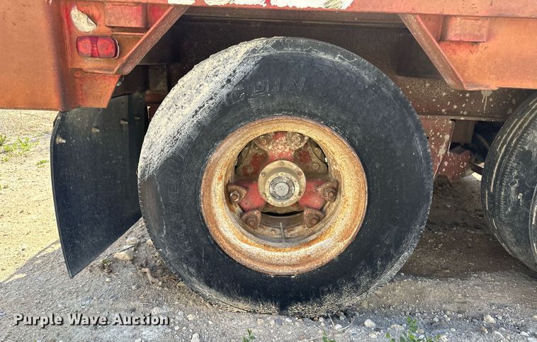 image for item KX9004 1980  drop deck trailer