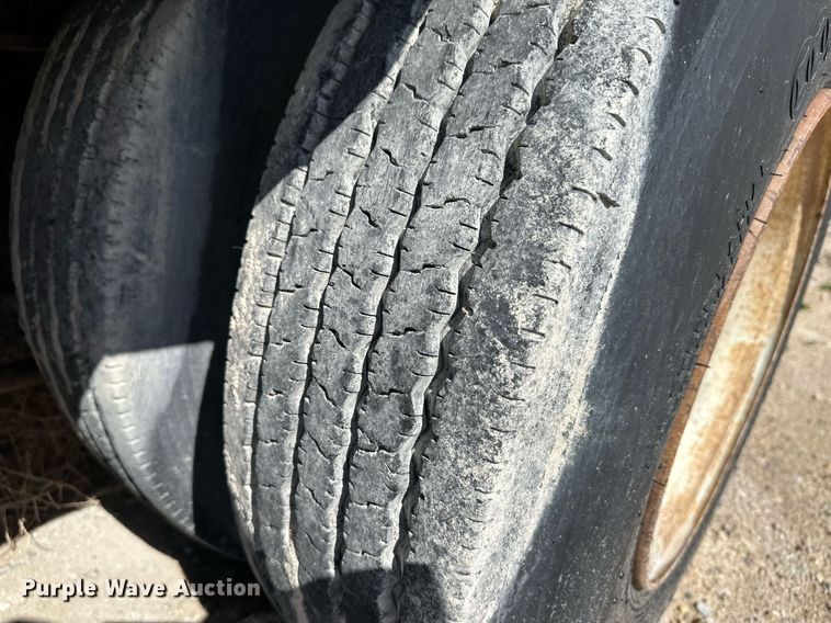 image for item KX9004 1980  drop deck trailer