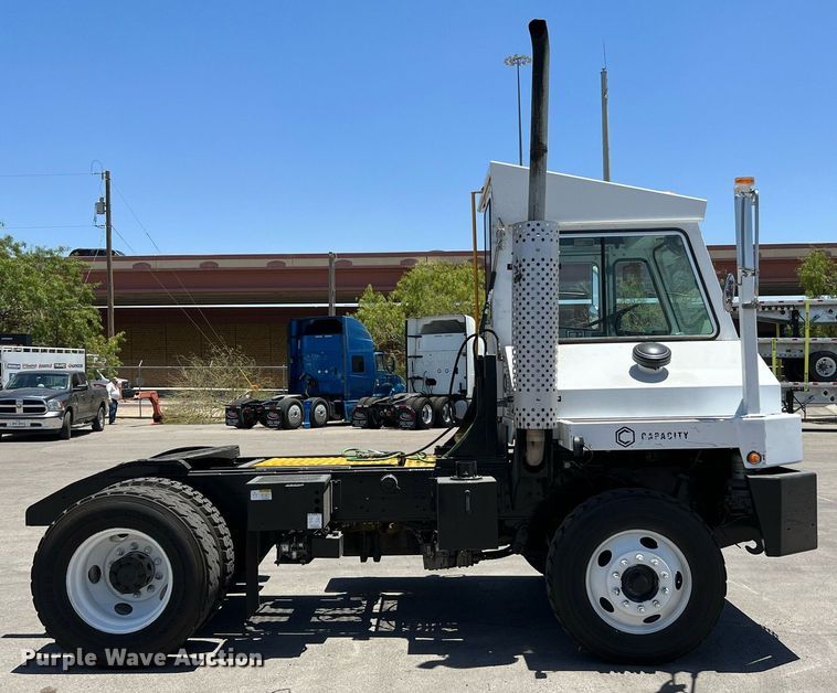image for item LF9328 2009 Capacity TJ5000  yard truck