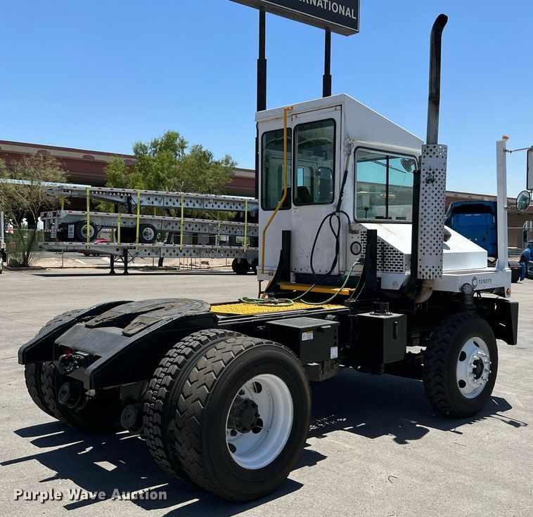 image for item LF9328 2009 Capacity TJ5000  yard truck