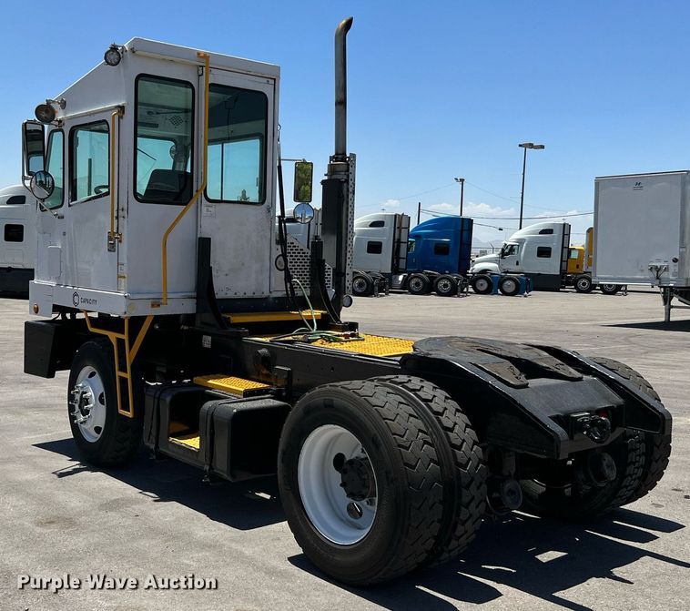 image for item LF9328 2009 Capacity TJ5000  yard truck