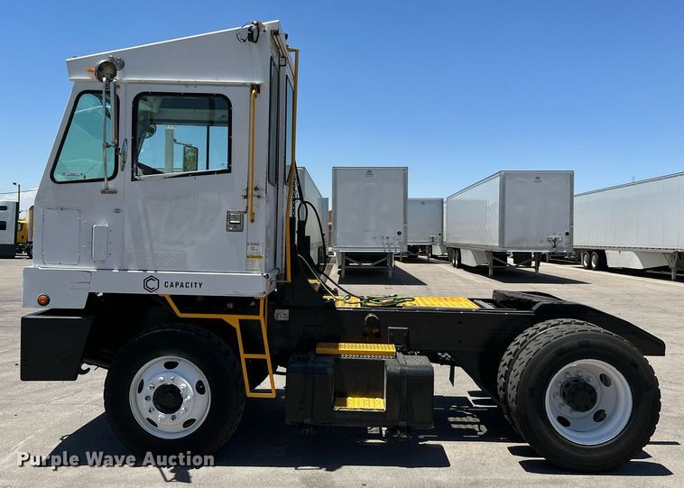 image for item LF9328 2009 Capacity TJ5000  yard truck