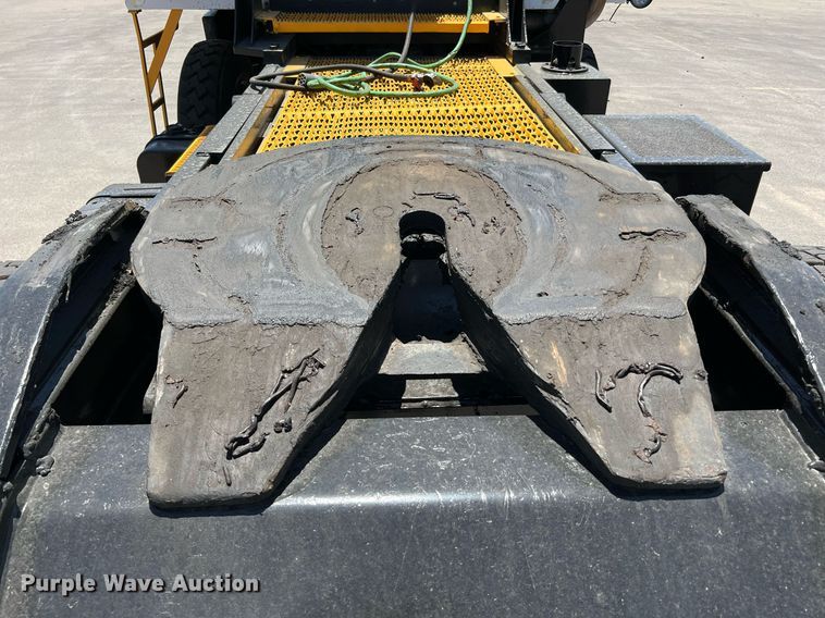 image for item LF9328 2009 Capacity TJ5000  yard truck