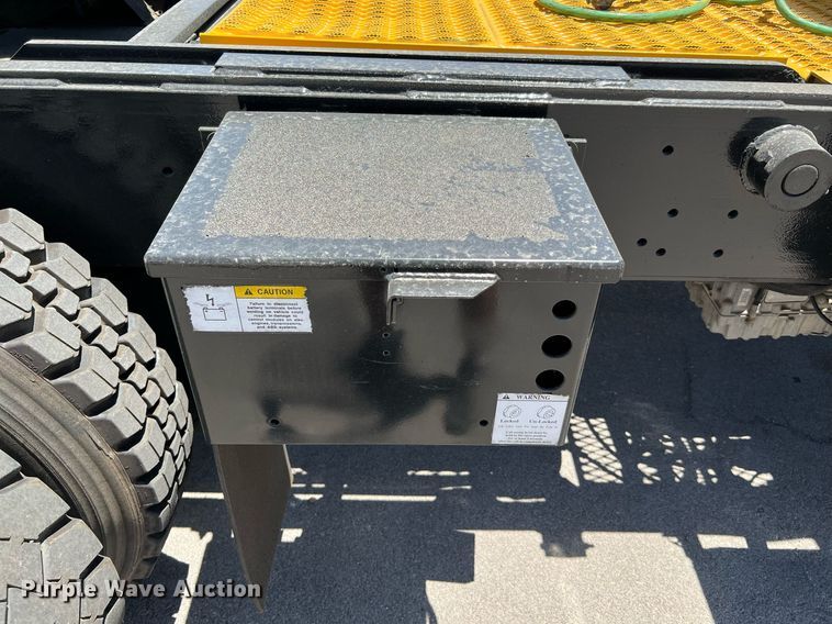 image for item LF9328 2009 Capacity TJ5000  yard truck