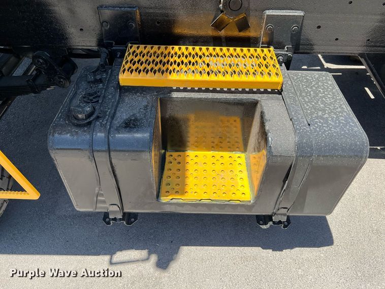 image for item LF9328 2009 Capacity TJ5000  yard truck