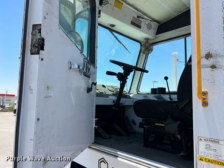 image for item LF9328 2009 Capacity TJ5000  yard truck