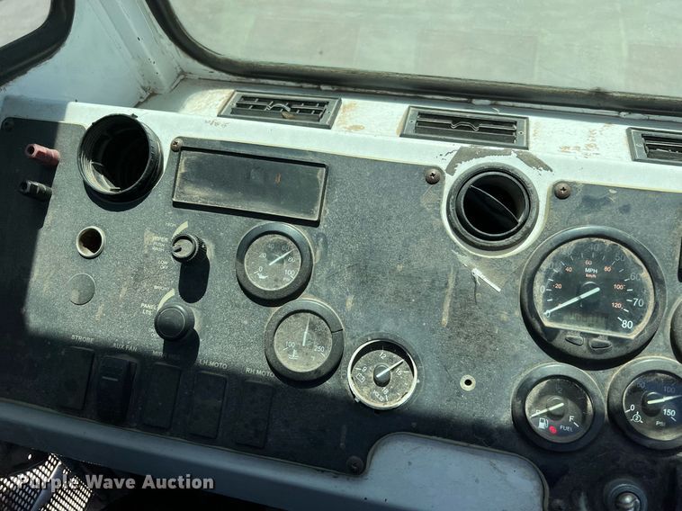 image for item LF9328 2009 Capacity TJ5000  yard truck