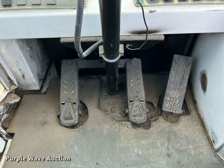 image for item LF9328 2009 Capacity TJ5000  yard truck