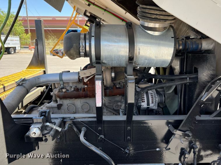 image for item LF9328 2009 Capacity TJ5000  yard truck