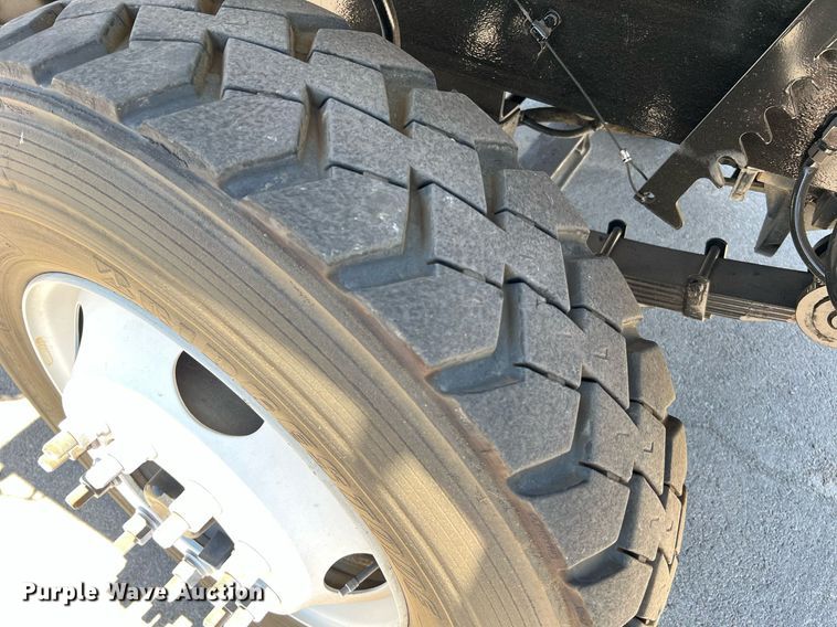 image for item LF9328 2009 Capacity TJ5000  yard truck