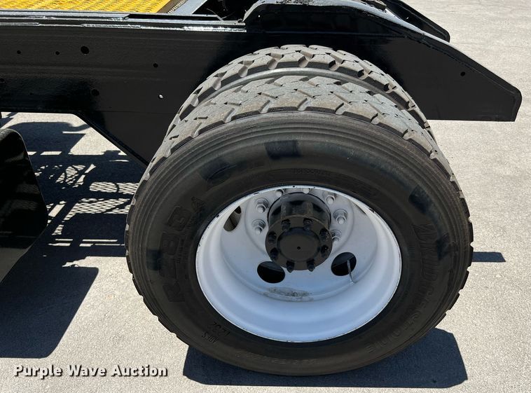 image for item LF9328 2009 Capacity TJ5000  yard truck