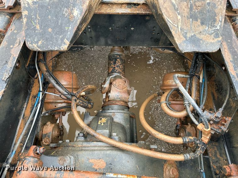 image for item LG9123 2000 Freightliner FLD  semi truck