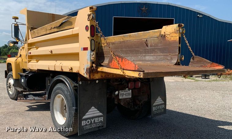 image for item LH9735 1994 Ford L8000  dump truck
